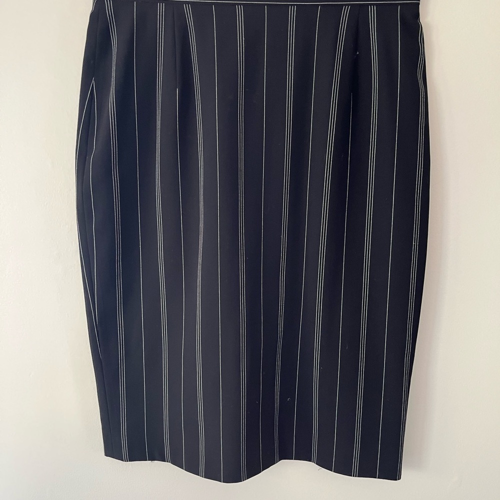 Escada Black Pencil Skirt Knee-Length Work Style